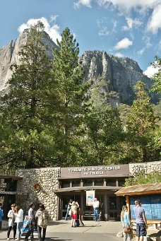 2015-09-04 15.50.56 Visitor center in Yosemite