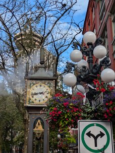 2024-08-28 07.43.47 Gastown: Steam clock