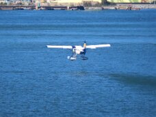 IMG_0267 Waterplane taking off